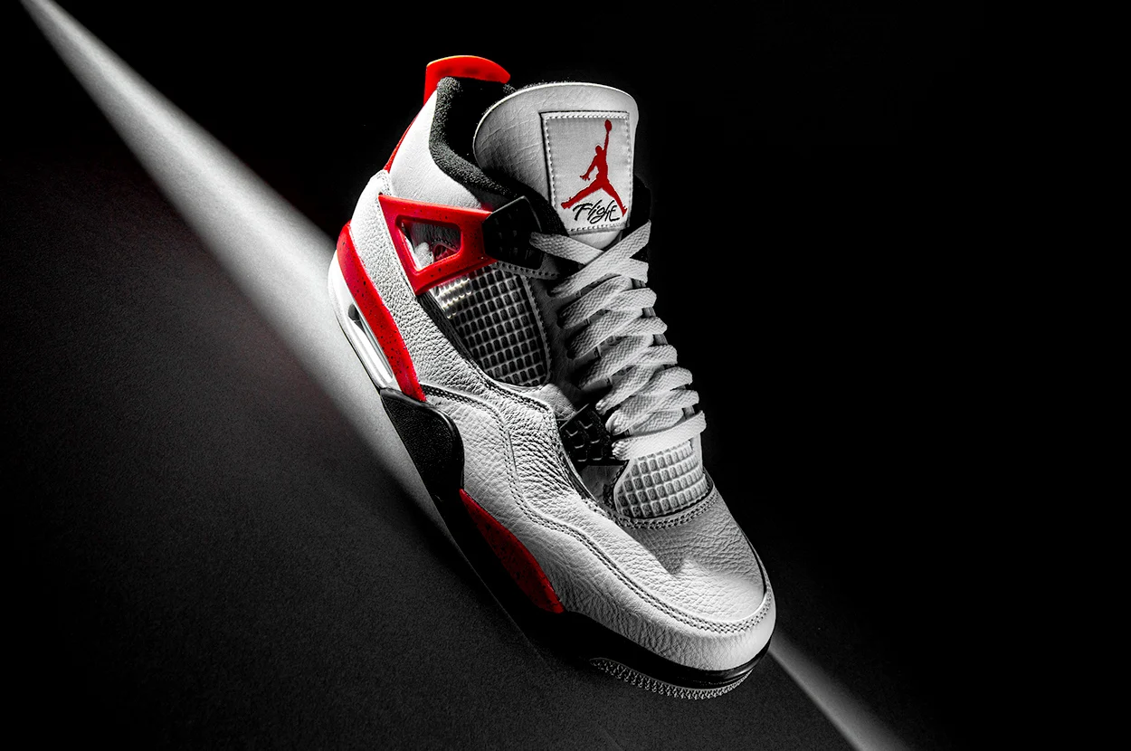 Air Jordan 4 Red Cement