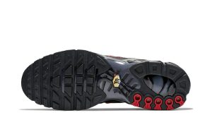 Nike Air Max Plus Black Gradient Red