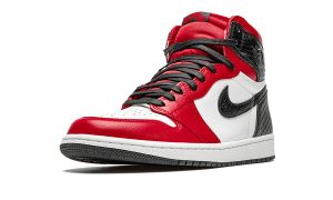Air Jordan 1 Retro High Satin Snake Chicago (W)
