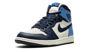 Air Jordan 1 Retro High Obsidian UNC