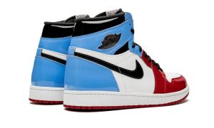 Air Jordan 1 Retro High Fearless UNC Chicago