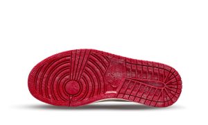 Air Jordan 1 Retro High OG Chicago Lost and Found
