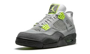 Air Jordan 4 Retro SE 95 Neon