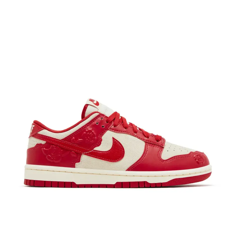 Nike Dunk Low Red Roses (W)