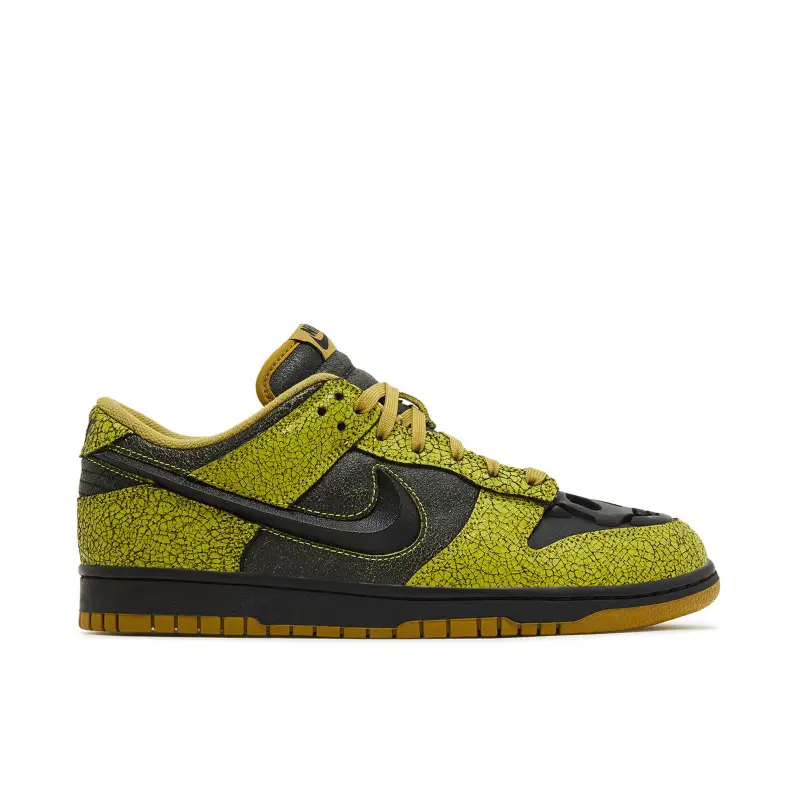 Nike Dunk Low QS Halloween Skull