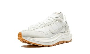 Nike x Sacai Vaporwaffle Sail Gum